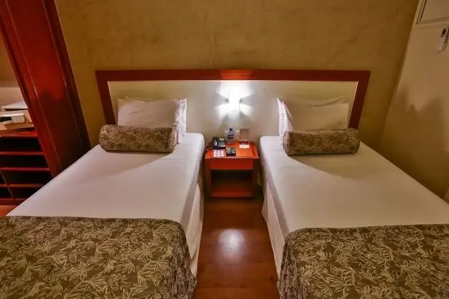 Deluxe Süit (2 camas solteiro e 1 sofá-cama casal)