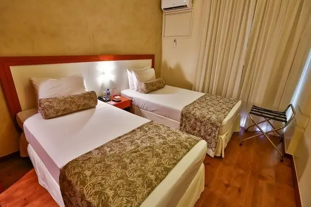 Deluxe Süit (2 camas solteiro e 1 sofá-cama casal)
