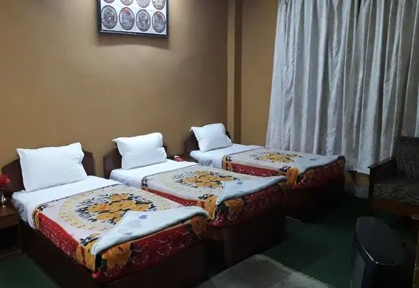 Standard Üç Kişilik Oda