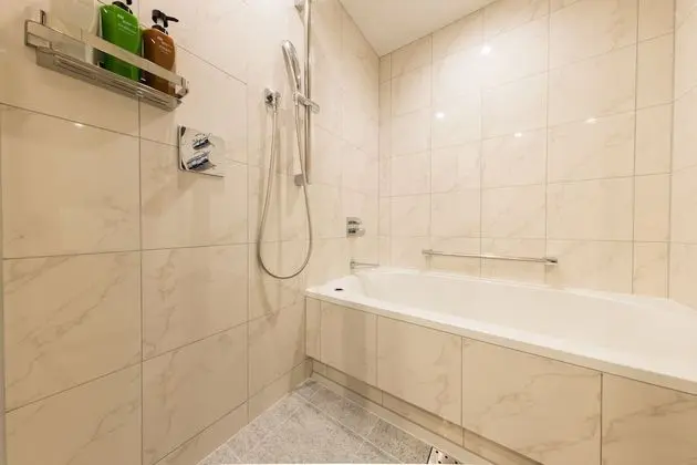 Oda, Sigara İçilmez (Urban Queen)