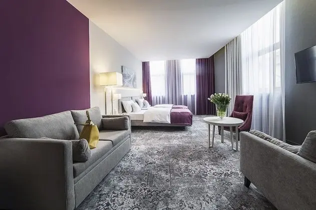 Deluxe Tek Büyük Yataklı Oda
