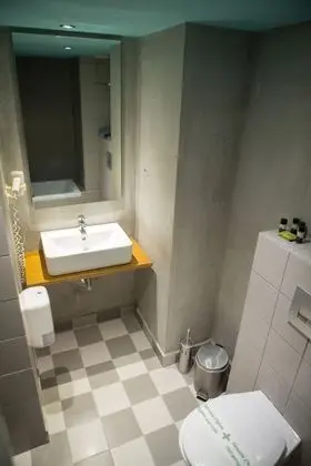 Classic Büyük Yataklı Tek Kişilik Oda