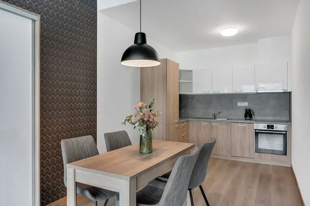 Deluxe Apart Daire, Teras