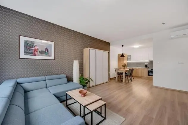 Deluxe Apart Daire, Teras