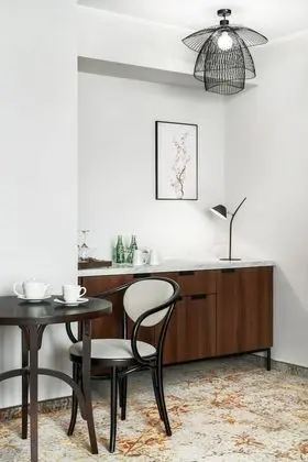 Junior Süit, 1 En Büyük (King) Boy Yatak ve Çekyat, Küvet