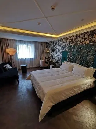 Business Tek Büyük Yataklı Oda