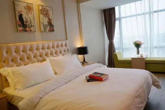 Tek Büyük Yataklı Oda (Sassy)