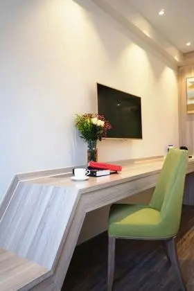 Tek Büyük Yataklı Oda (Super Sassy)