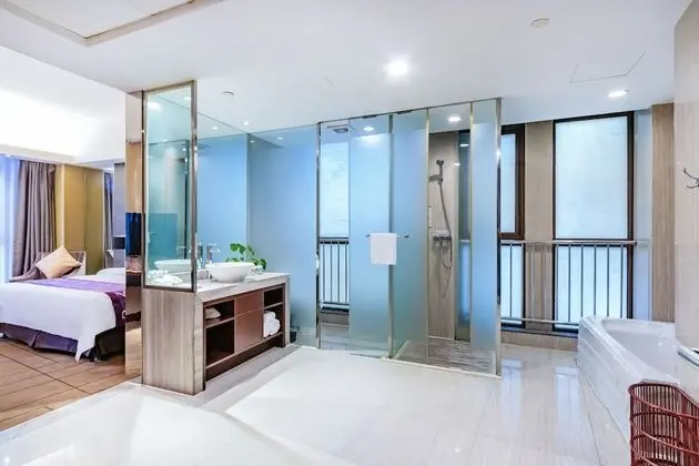 Tek Büyük Yataklı Oda (Extreme Sassy)