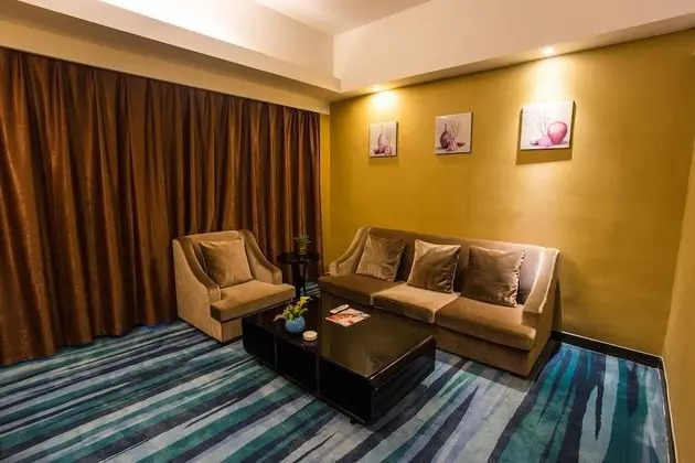 Süit (Super Sassy Double)