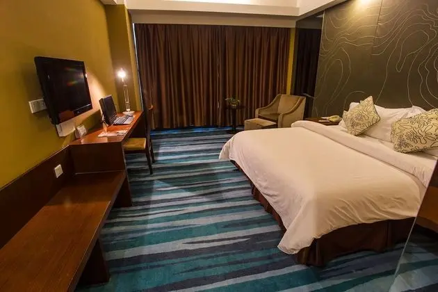 Tek Büyük Yataklı Oda (Extreme Sassy)