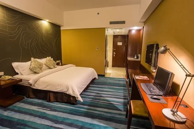 Tek Büyük Yataklı Oda (Extreme Sassy)