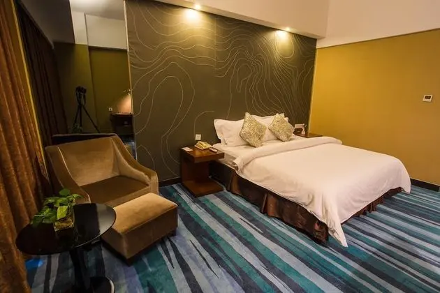 Tek Büyük Yataklı Oda (Extreme Sassy)