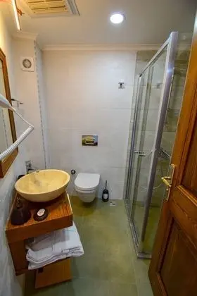Tek Büyük Yataklı Oda, Balkon, Deniz Manzaralı