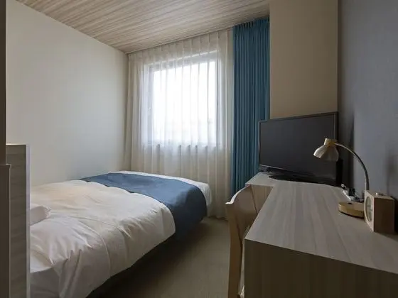 Tek Kişilik Oda, Sigara İçilebilir