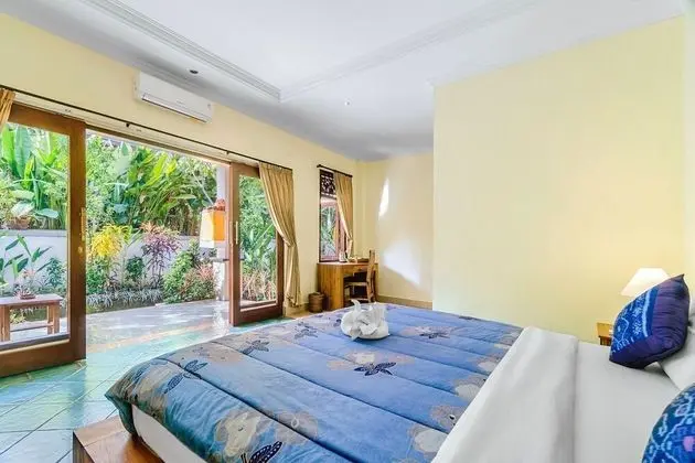 Deluxe Tek Büyük Yataklı Oda, Teras, Bahçe Manzaralı