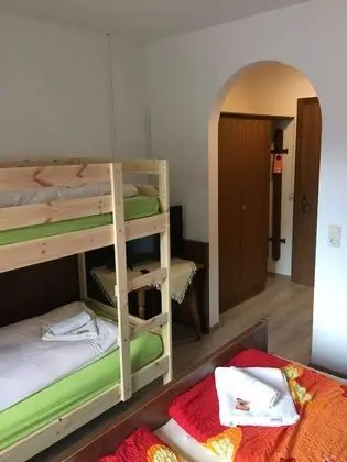 Standard Dört Kişilik Oda