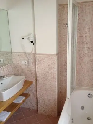 Tek Büyük Yataklı Oda (Relax)