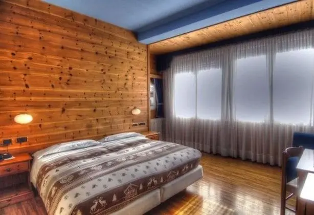 Tek Büyük veya İki Ayrı Yataklı Oda