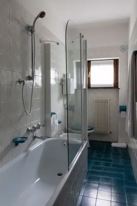 Classic Tek Büyük veya İki Ayrı Yataklı Oda, Balkon