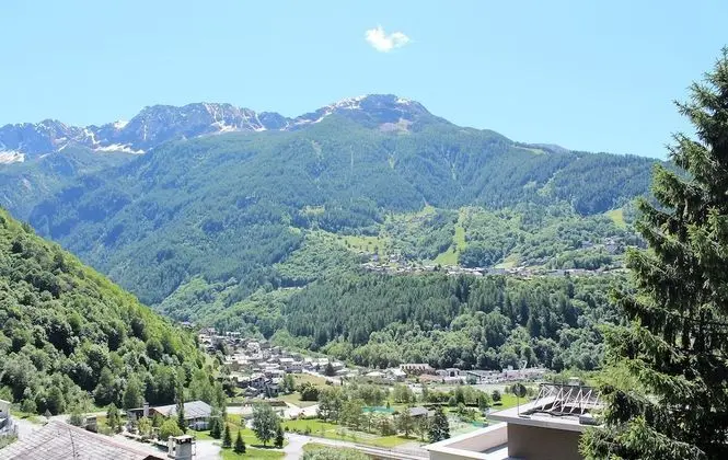 Deluxe Tek Büyük veya İki Ayrı Yataklı Oda, Dağ Manzaralı