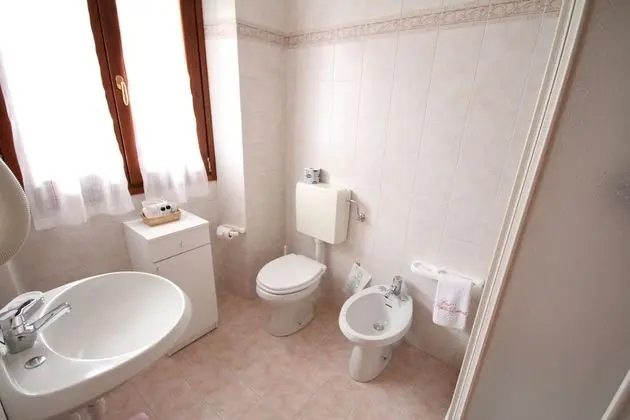 Standard Tek Büyük veya İki Ayrı Yataklı Oda