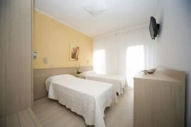 Tek Büyük Yataklı Oda, Balkon