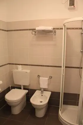 Tek Büyük Yataklı Oda, Balkon