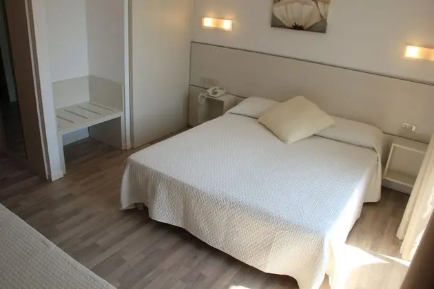Üç Kişilik Oda, Balkon