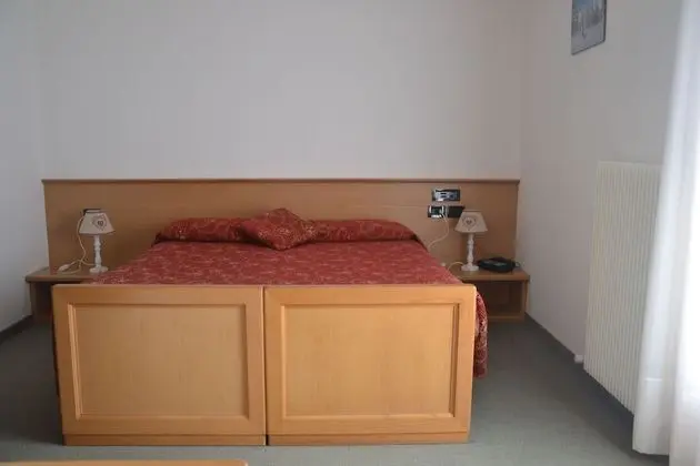 Tek Büyük veya İki Ayrı Yataklı Oda