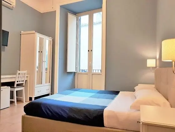 Comfort Tek Büyük Yataklı Oda