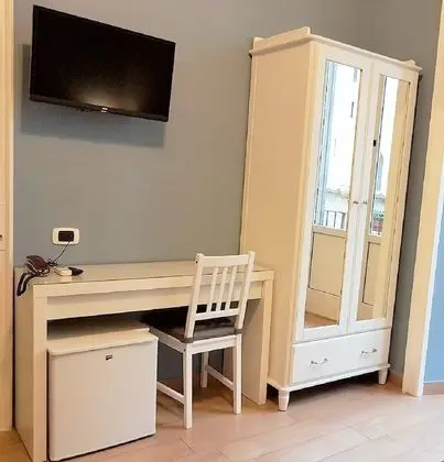 Comfort Tek Büyük Yataklı Oda