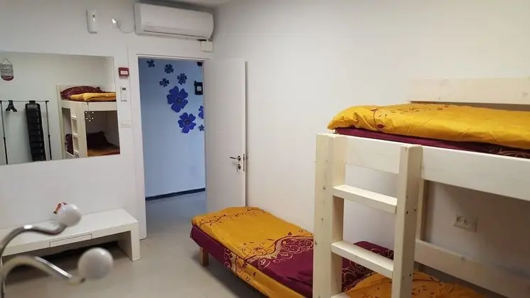 Ortak Ranzalı Oda, Sadece kadınlar için