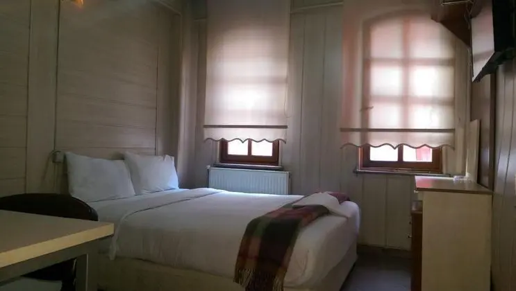Tek Kişilik, Şehir Manzaralı