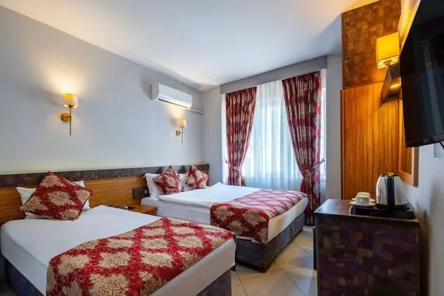 https://images.odamax.com/img/1024x768/odamax/image/upload/Mevre_Hotel_202603251130071_Oda_Standart_5_.jpg