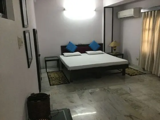 Standard Tek Büyük veya İki Ayrı Yataklı Oda