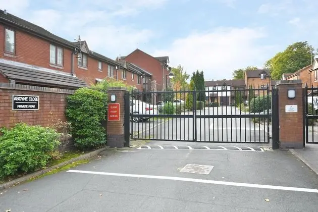 Ev, Özel Banyo (Four Bedroom)