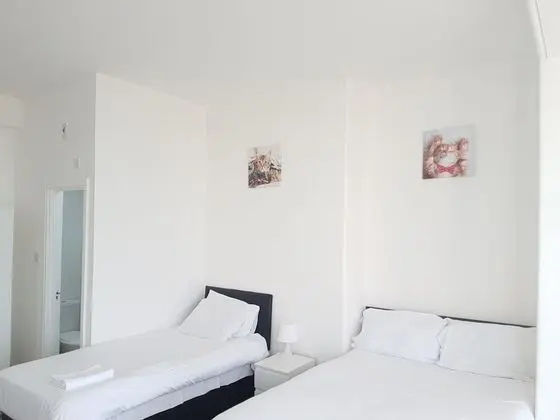 Superior Üç Kişilik Oda, Banyolu/Duşlu, Deniz Manzaralı
