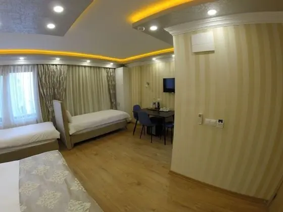 Deluxe Dört Kişilik Oda
