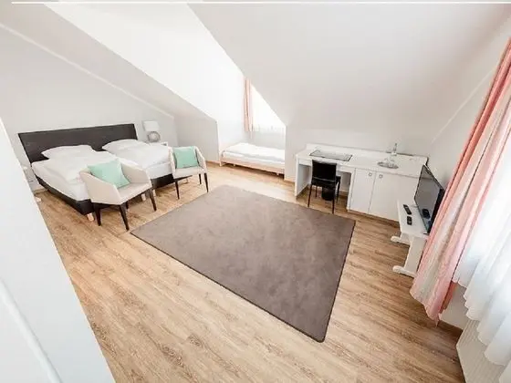 Tek Büyük Yataklı Oda