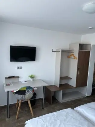 Business Tek Büyük Yataklı Oda