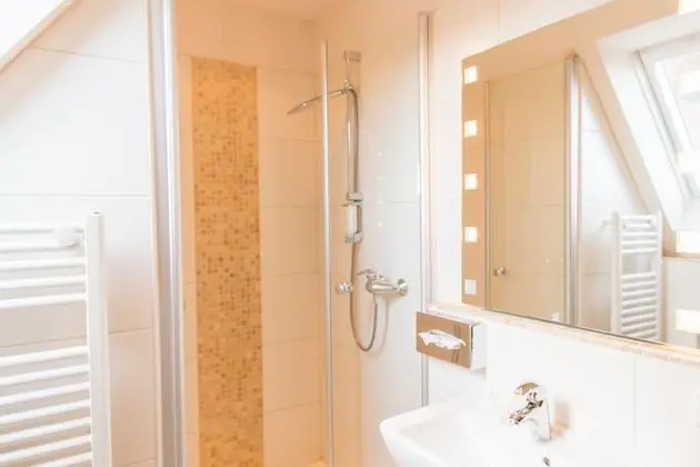 Tek Büyük Yataklı Oda, 1 Büyük (Queen) Boy Yatak, Sigara İçilmez