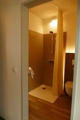 Dört Kişilik Oda