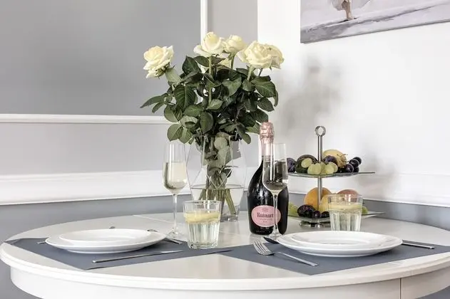 Luxury Stüdyo Süit, 1 Yatak Odası, Şehir Manzaralı (Epic Main Square View with AC)