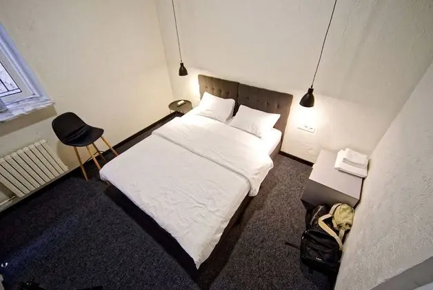 Design Tek Büyük Yataklı Oda
