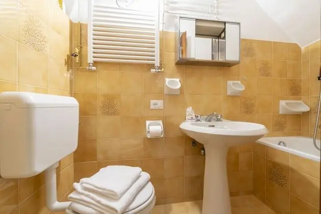 Family Apart Daire, Birden Çok Yatak, 2 Banyolu, Dağ Yamacı (Mezzegra Appartamento Le ERE)