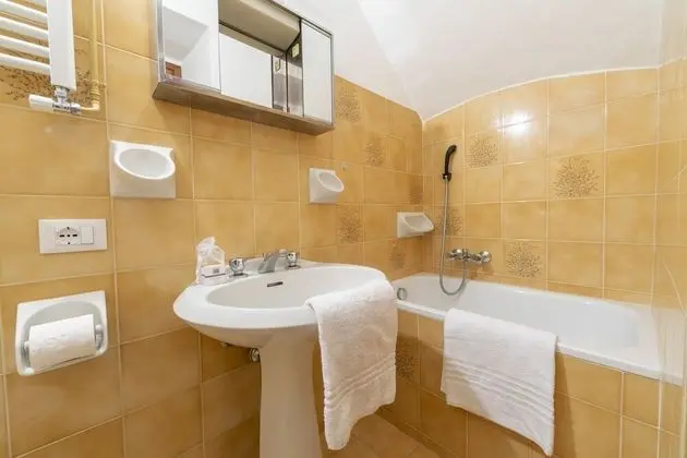 Family Apart Daire, Birden Çok Yatak, 2 Banyolu, Dağ Yamacı (Mezzegra Appartamento Le ERE)