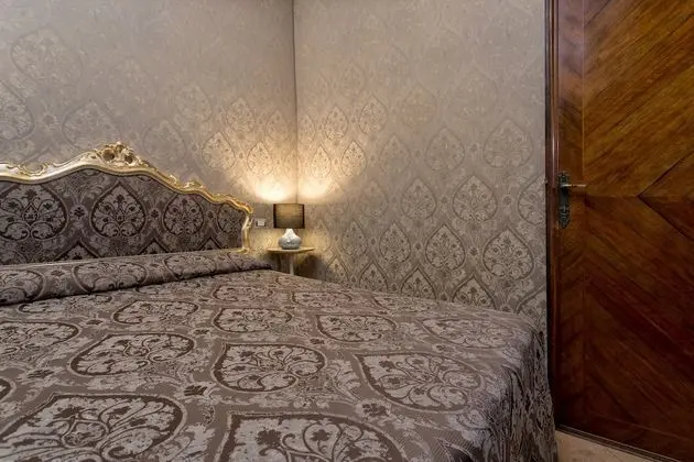 Economy Tek Büyük Yataklı Oda, Özel Banyo