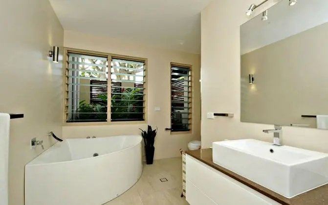 Oda (Waterview Resort Spa Room)