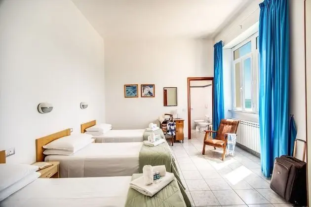 Standard Üç Kişilik Oda